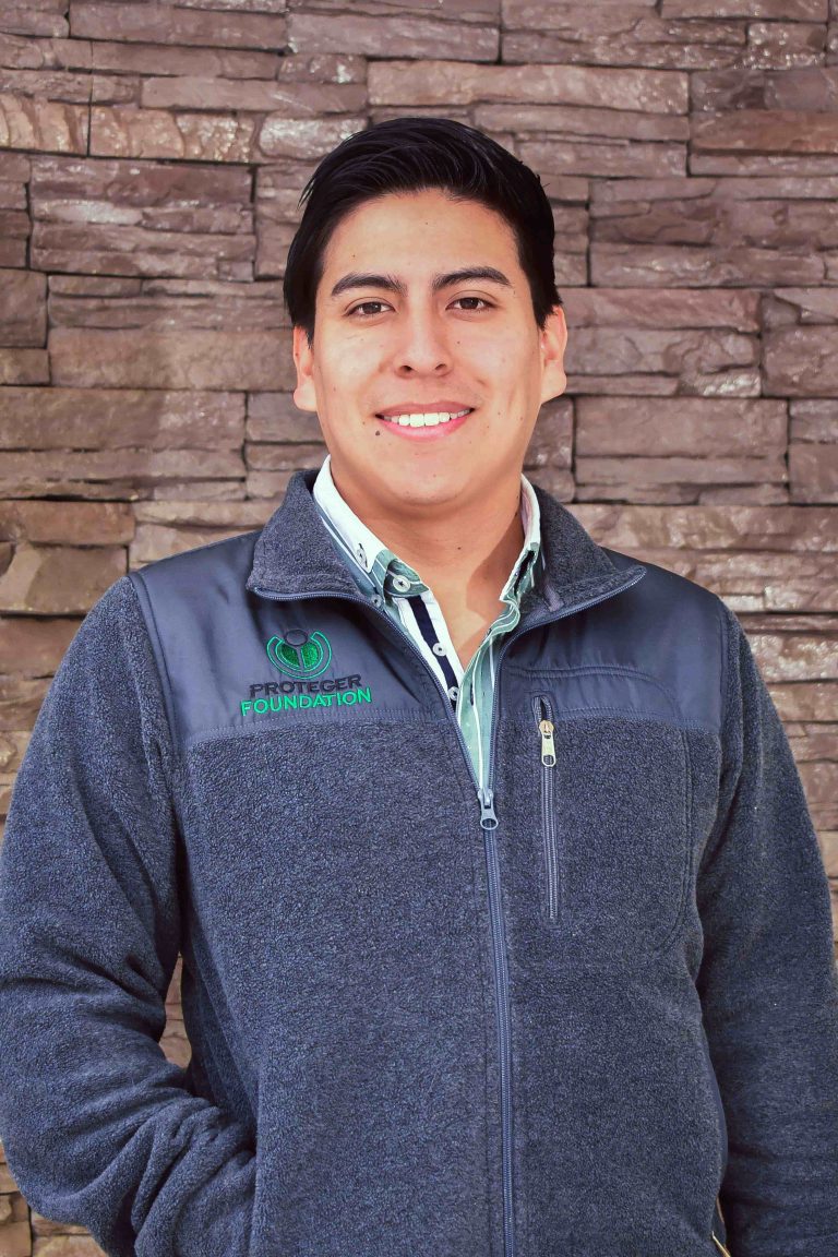 mateo oleas marketing y diseño gráfico